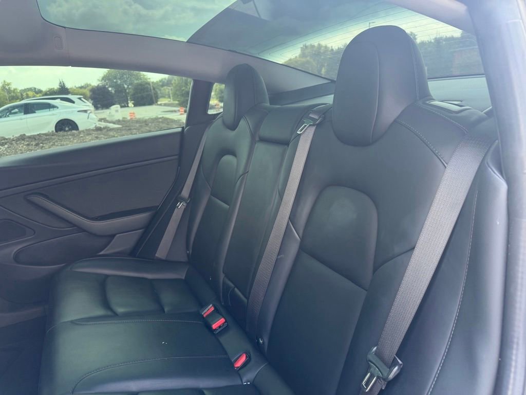 Used 2018 Tesla Model 3 Long Range AWD/4WD image 4