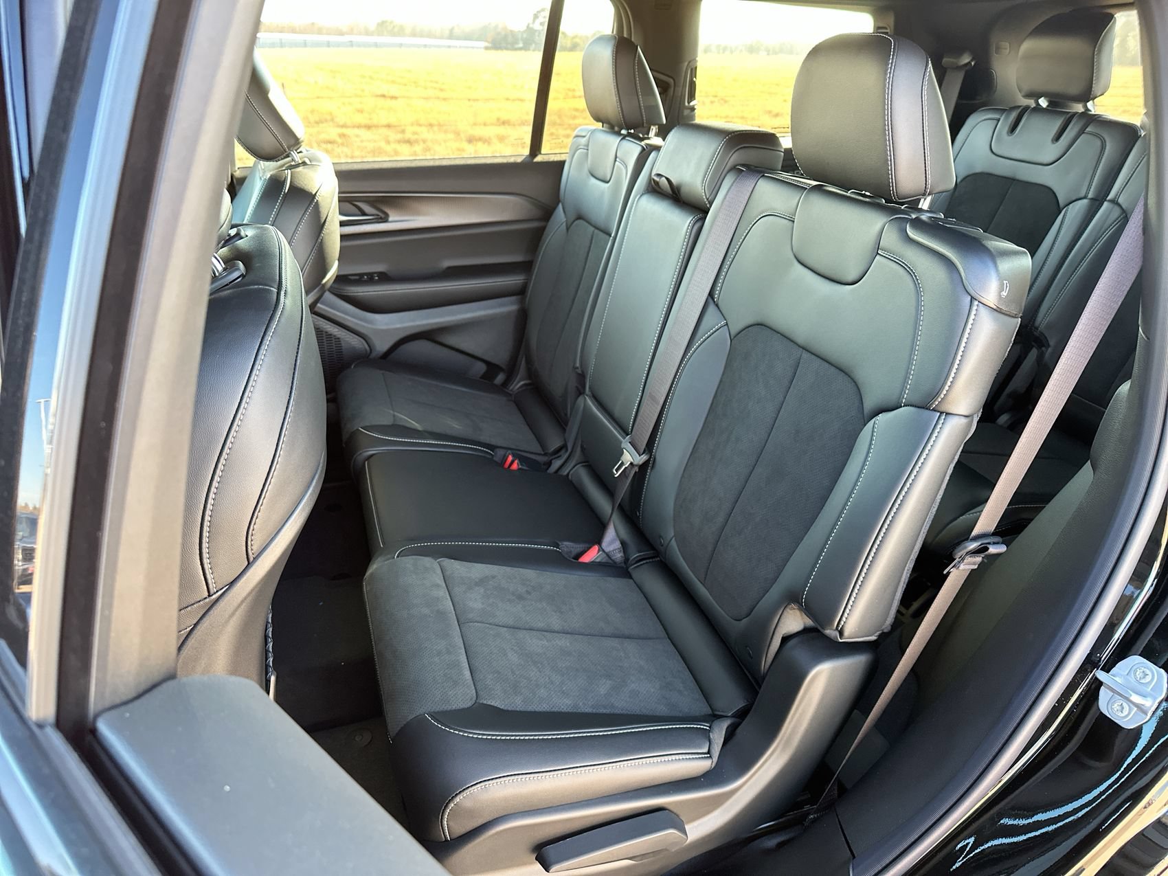 New 2025 Jeep Grand Cherokee L Altitude RWD image 22