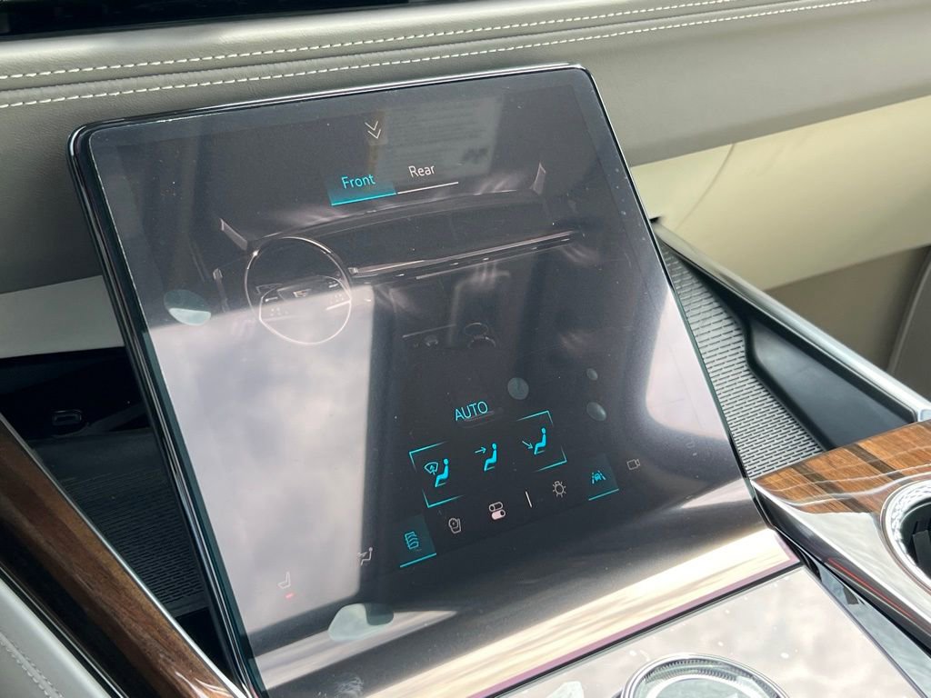 New 2026 Cadillac Escalade Platinum Luxury image 55
