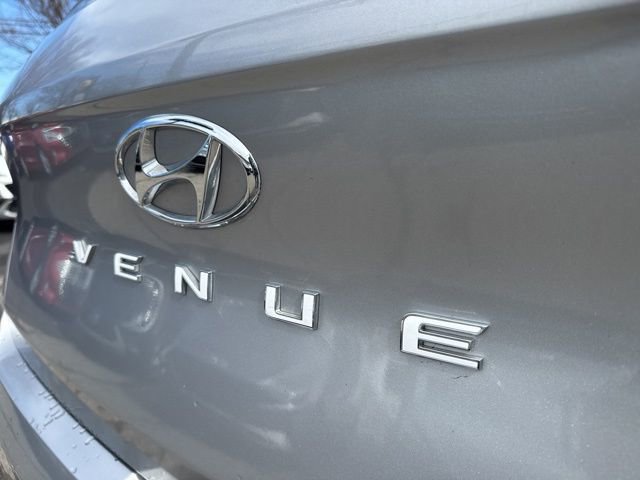 Certified 2023 Hyundai Venue SEL image 12