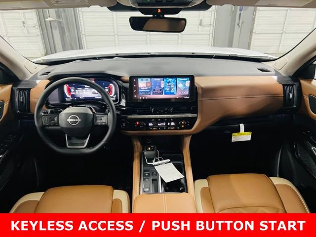 New 2026 Nissan Pathfinder Platinum FWD image 5