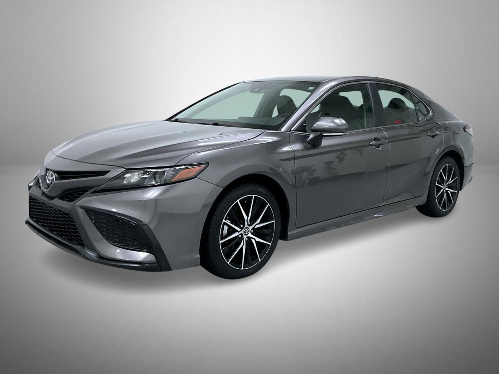 Used 2024 Toyota Camry SE