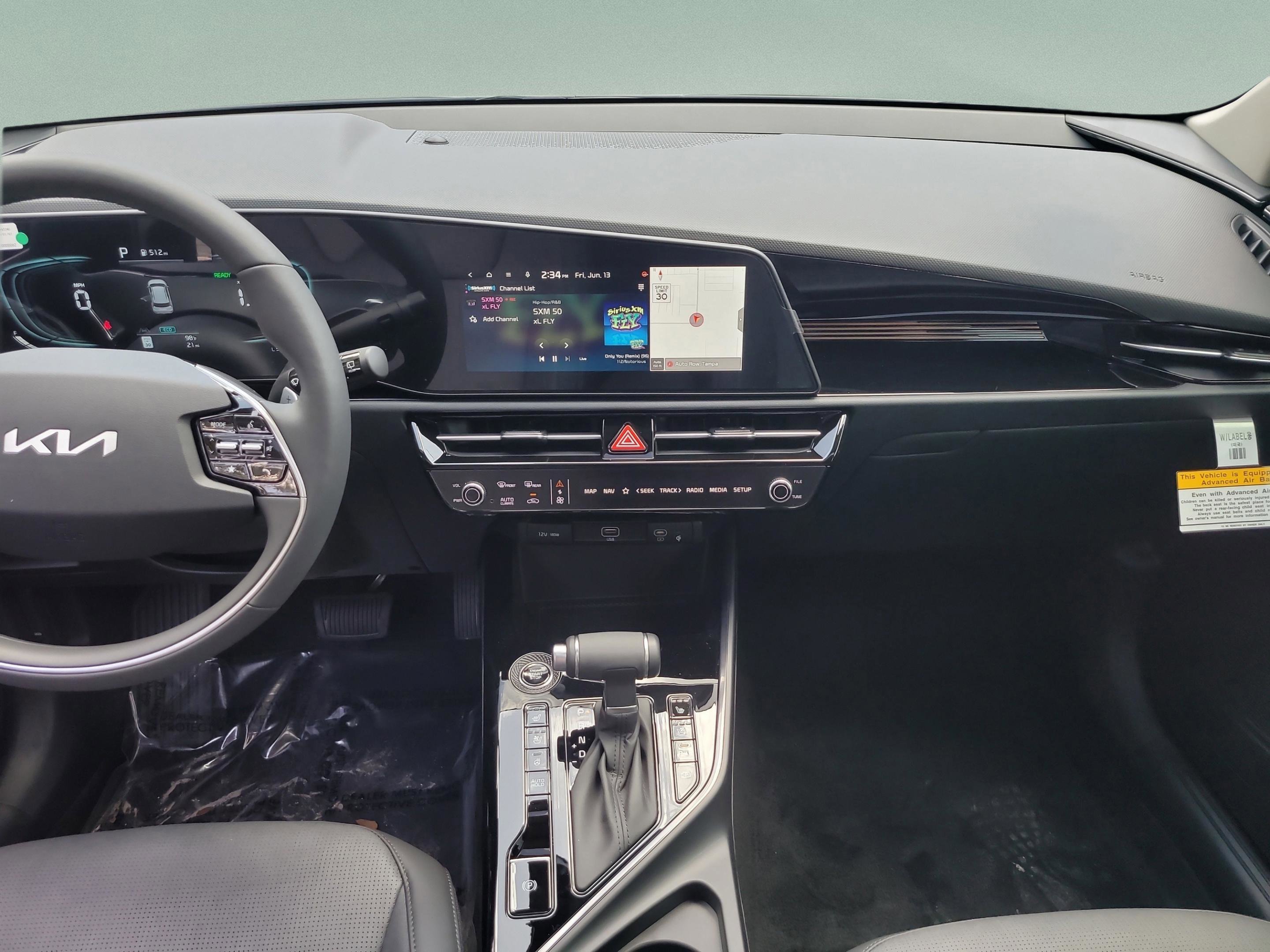 New 2025 Kia Niro SX image 14