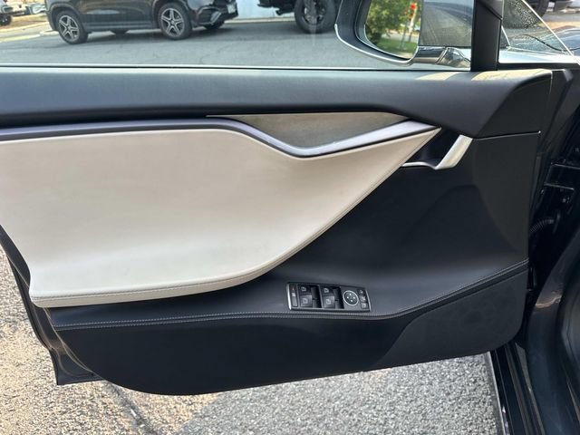 Used 2019 Tesla Model S Long Range AWD/4WD image 18