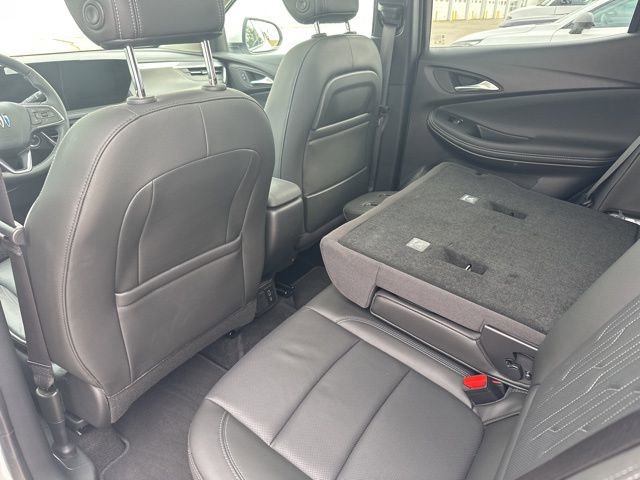 Used 2025 Buick Encore GX Avenir w/ Avenir Technology Package AWD/4WD image 53