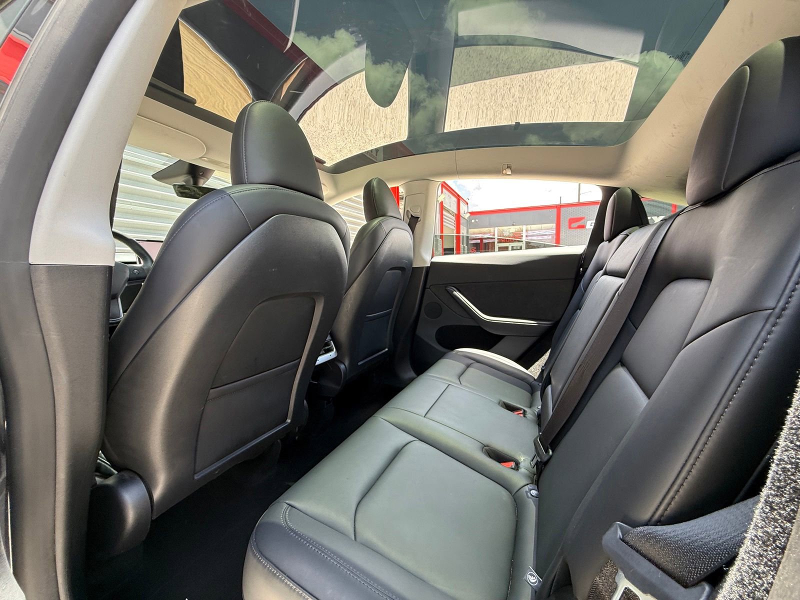 Used 2024 Tesla Model Y Long Range RWD image 15