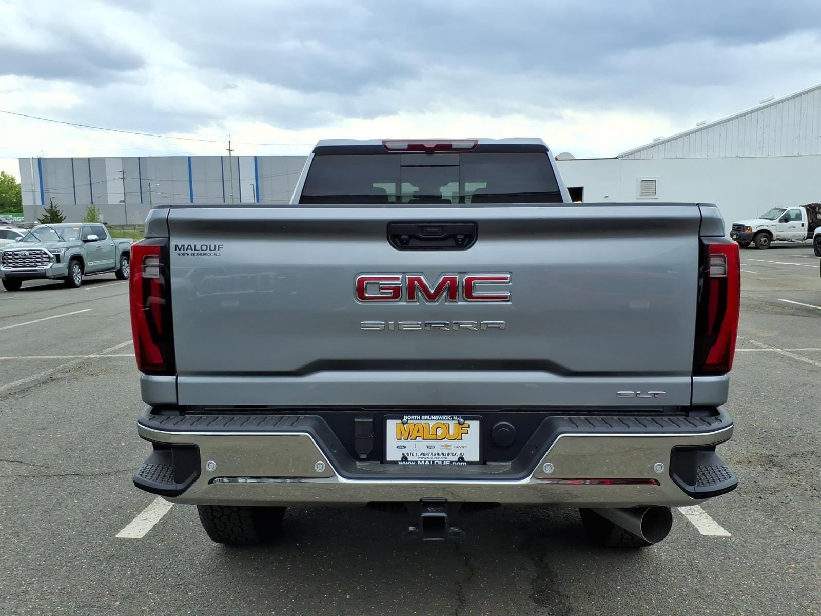 New 2026 GMC Sierra 3500 SLT w/ SLT Premium Package AWD/4WD image 5