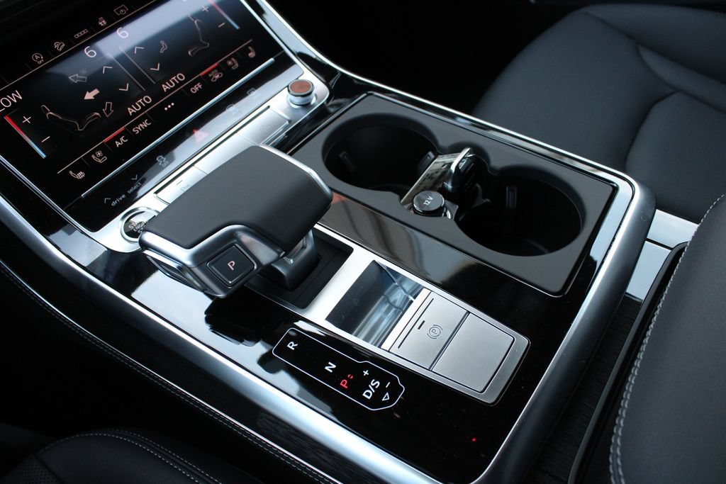 New 2026 Audi Q8 Premium Plus AWD/4WD image 17