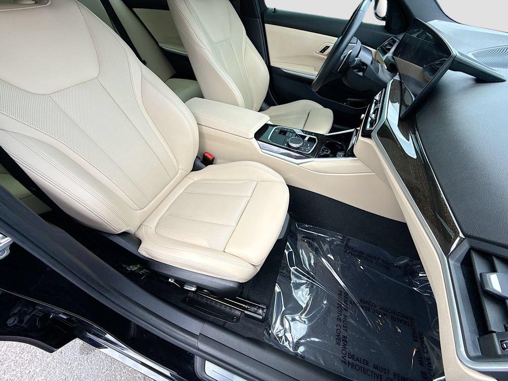 Used 2024 BMW 330i Sedan w/ Convenience Package RWD image 14