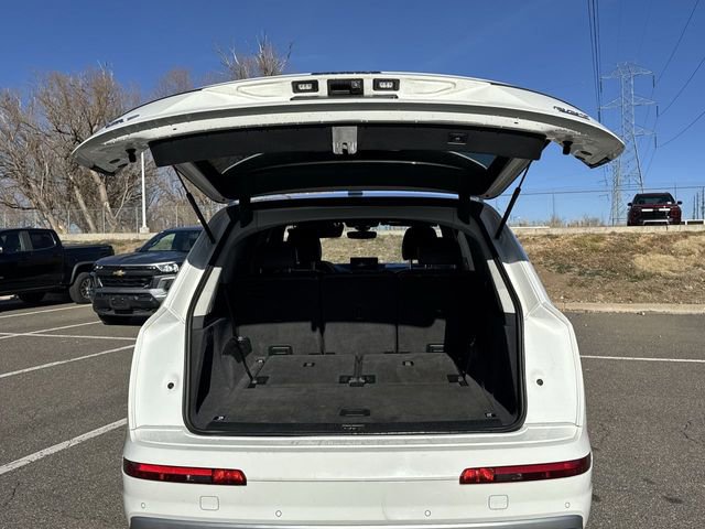 Used 2017 Audi Q7 3.0T Premium image 24