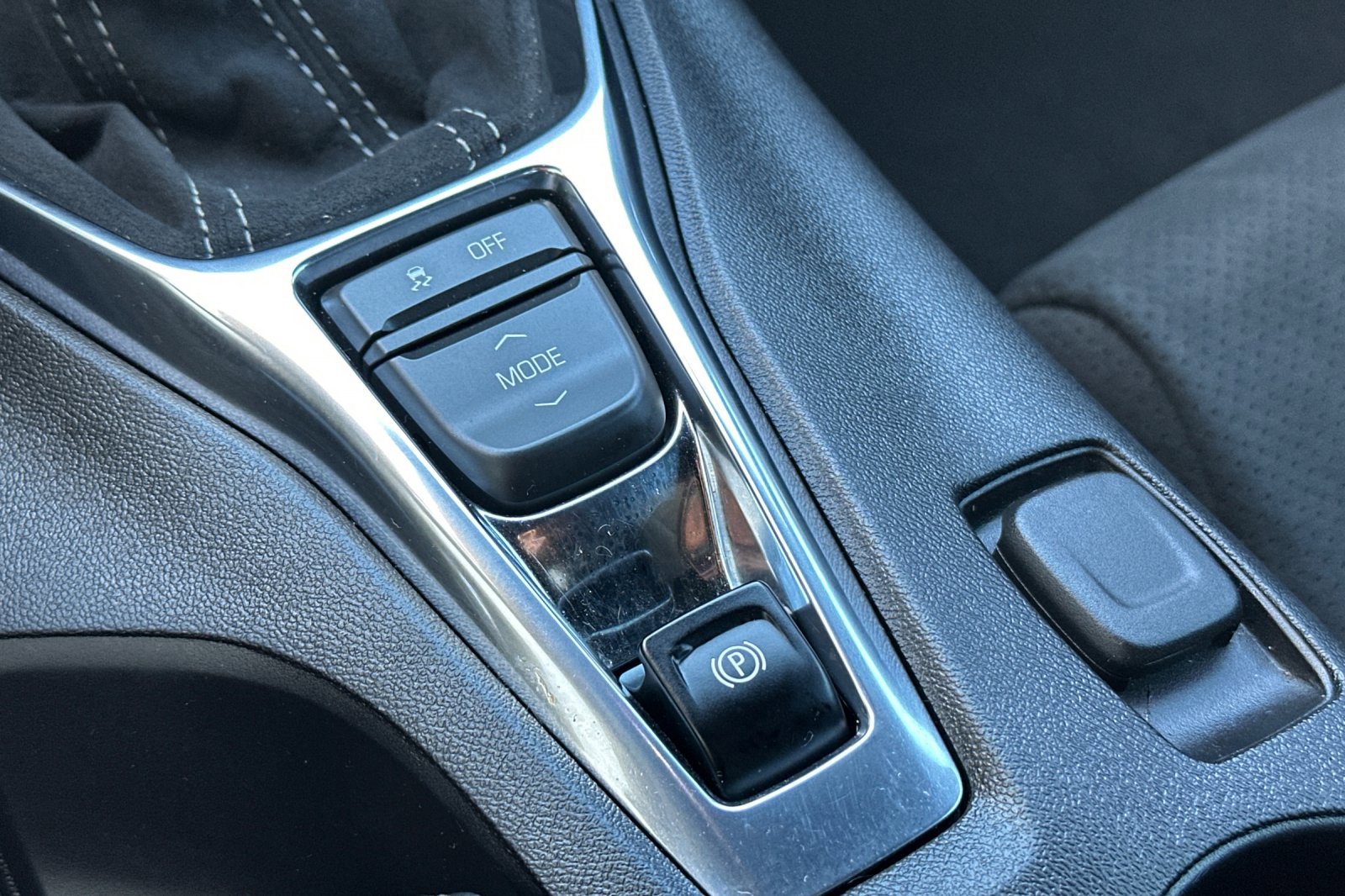 Used 2019 Chevrolet Camaro SS image 31