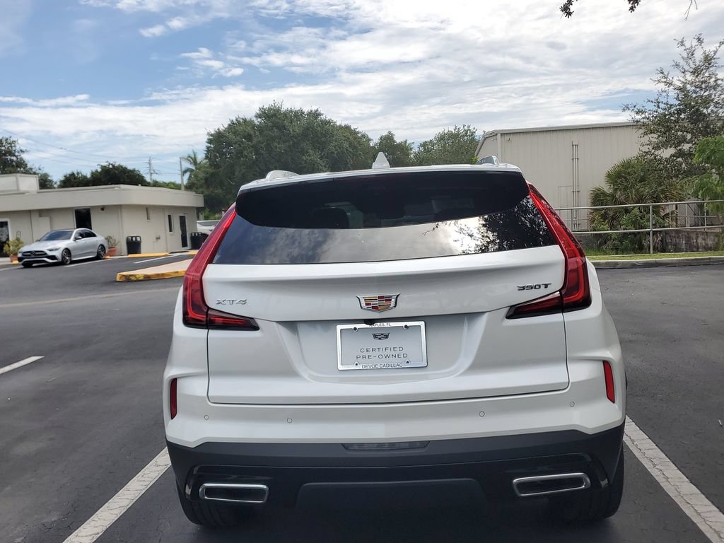 Certified 2025 Cadillac XT4 Premium Luxury w/ Technology Package FWD image 13