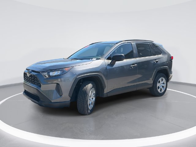 Used 2021 Toyota RAV4 LE FWD image 1