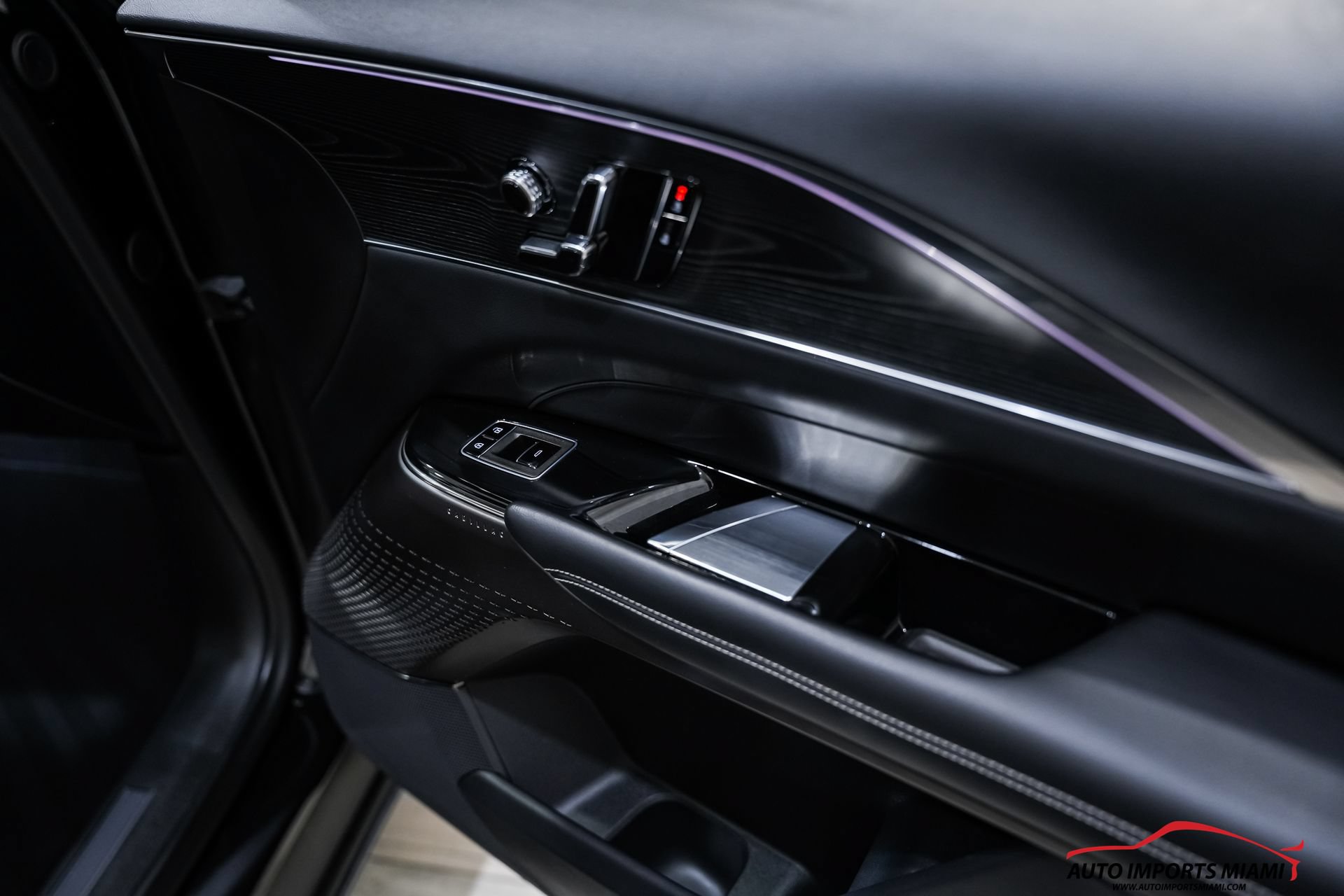 Used 2024 Cadillac Lyriq Sport RWD image 47
