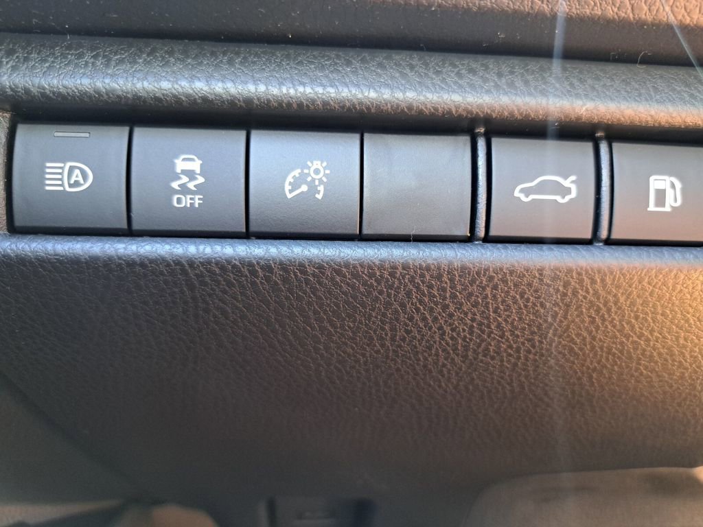 New 2026 Toyota Camry SE image 15