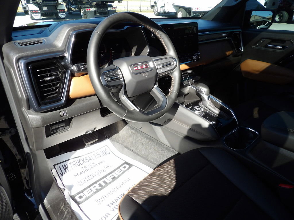 Used 2023 GMC Canyon AT4 w/ AT4 Premium Package image 16