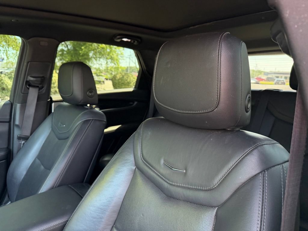Used 2020 Cadillac XT5 Premium Luxury FWD image 12