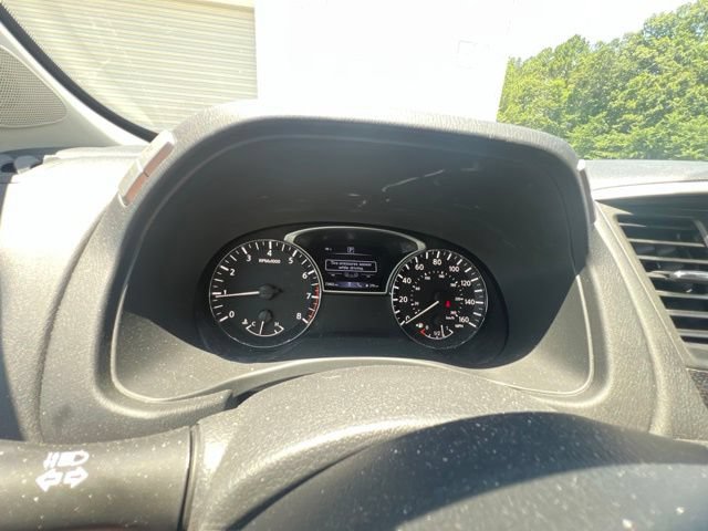 Used 2019 Nissan Pathfinder SL FWD image 31