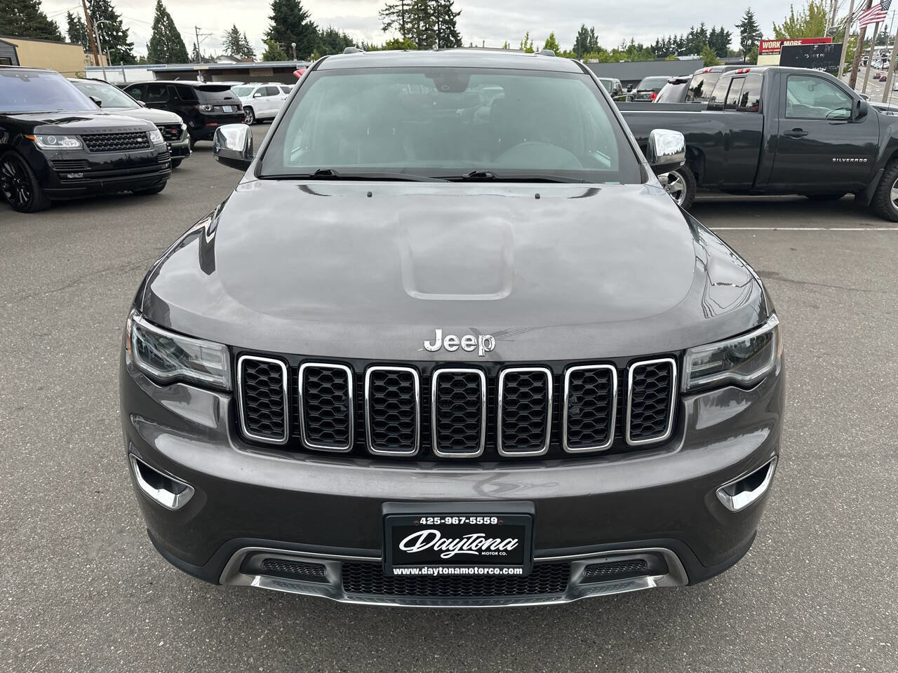 Used 2017 Jeep Grand Cherokee Limited w/ Luxury Group II image 9
