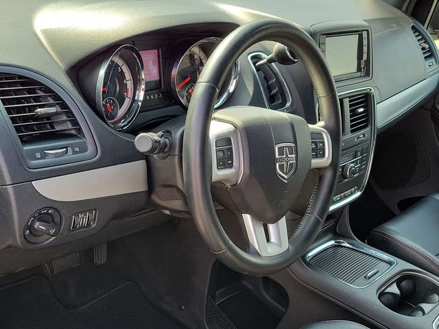 Used 2016 Dodge Grand Caravan R/T FWD image 7