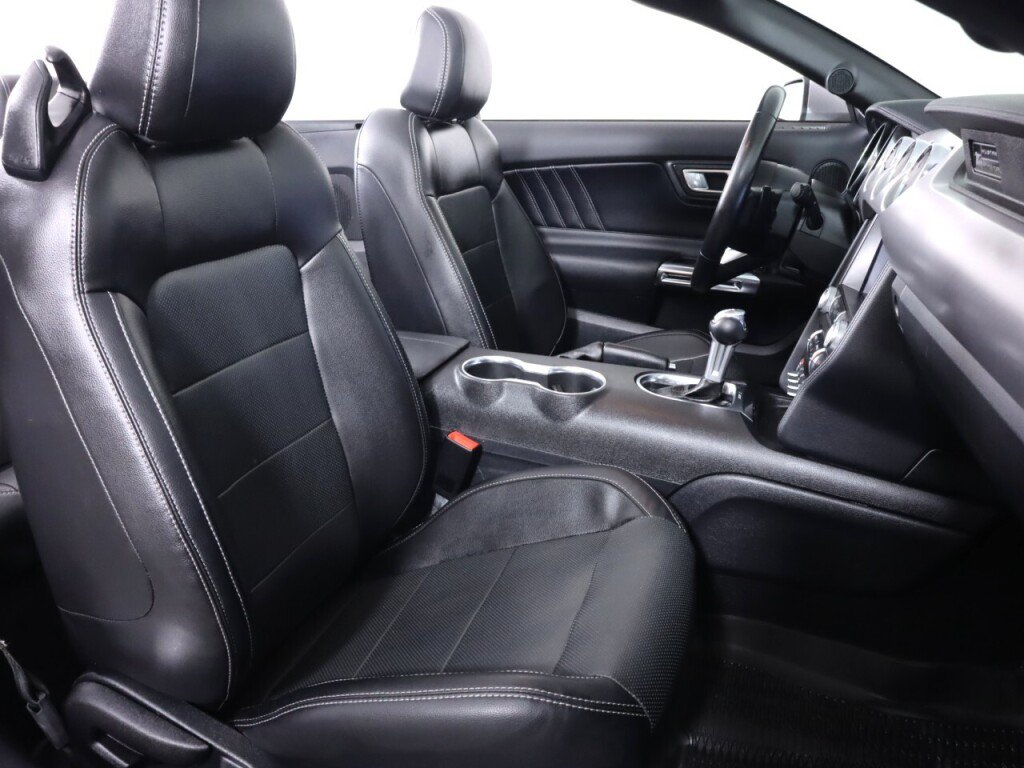 Used 2020 Ford Mustang Premium RWD image 37