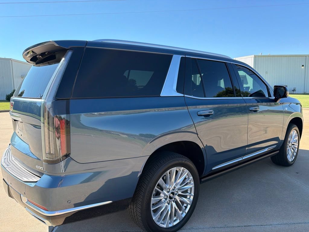 Certified 2026 Cadillac Escalade Luxury AWD/4WD image 13