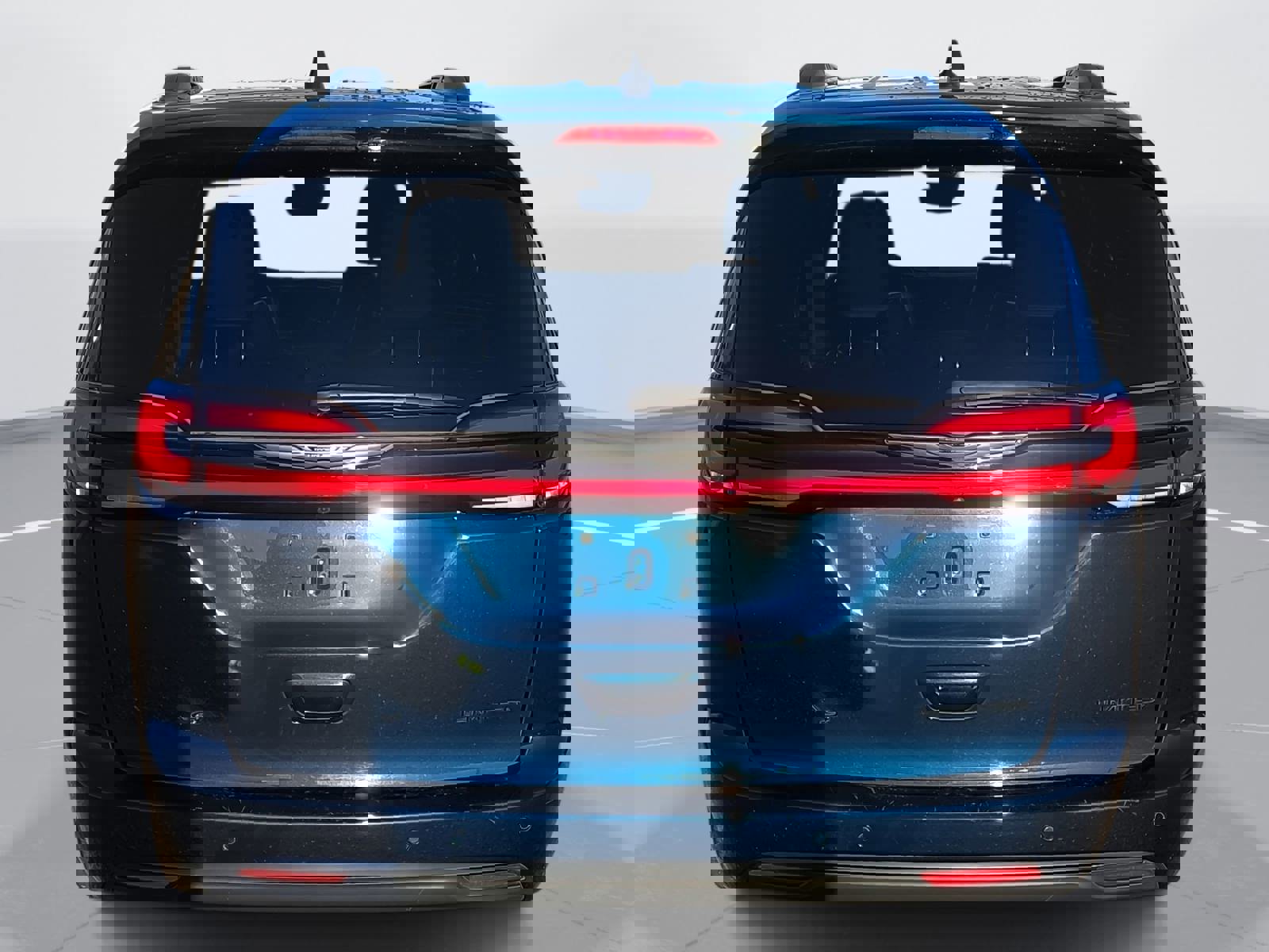 Used 2025 Chrysler Pacifica Limited image 6