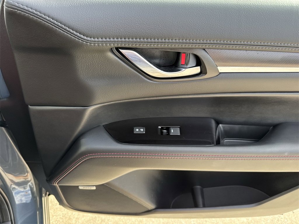 Used 2023 MAZDA CX-5 Carbon Edition image 45