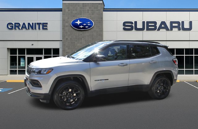 Used 2022 Jeep Compass Latitude w/ Convenience Group AWD/4WD image 6