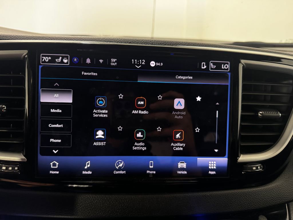 Used 2025 Chrysler Pacifica Select FWD image 40