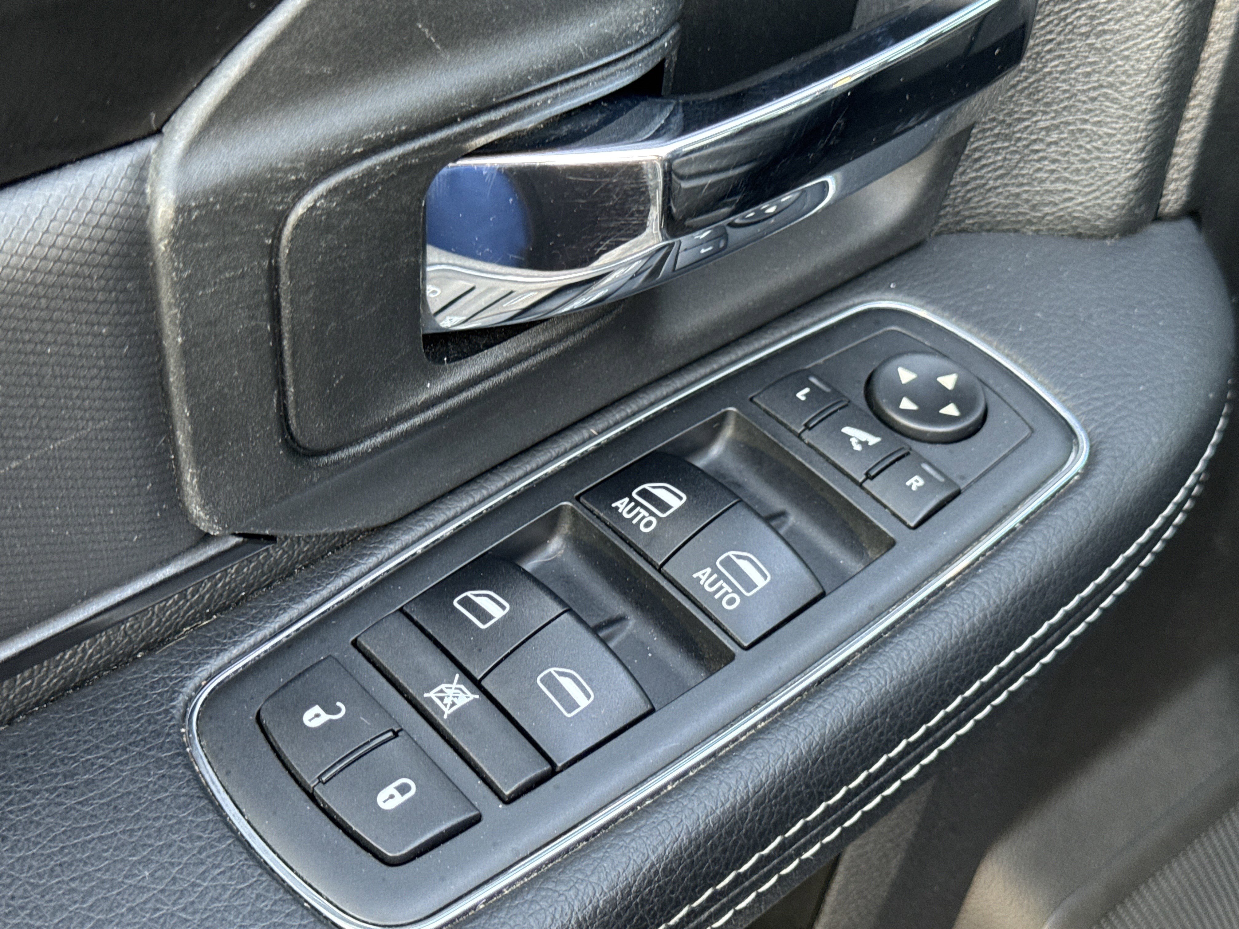 Used 2017 RAM 1500 Rebel w/ Luxury Group image 22