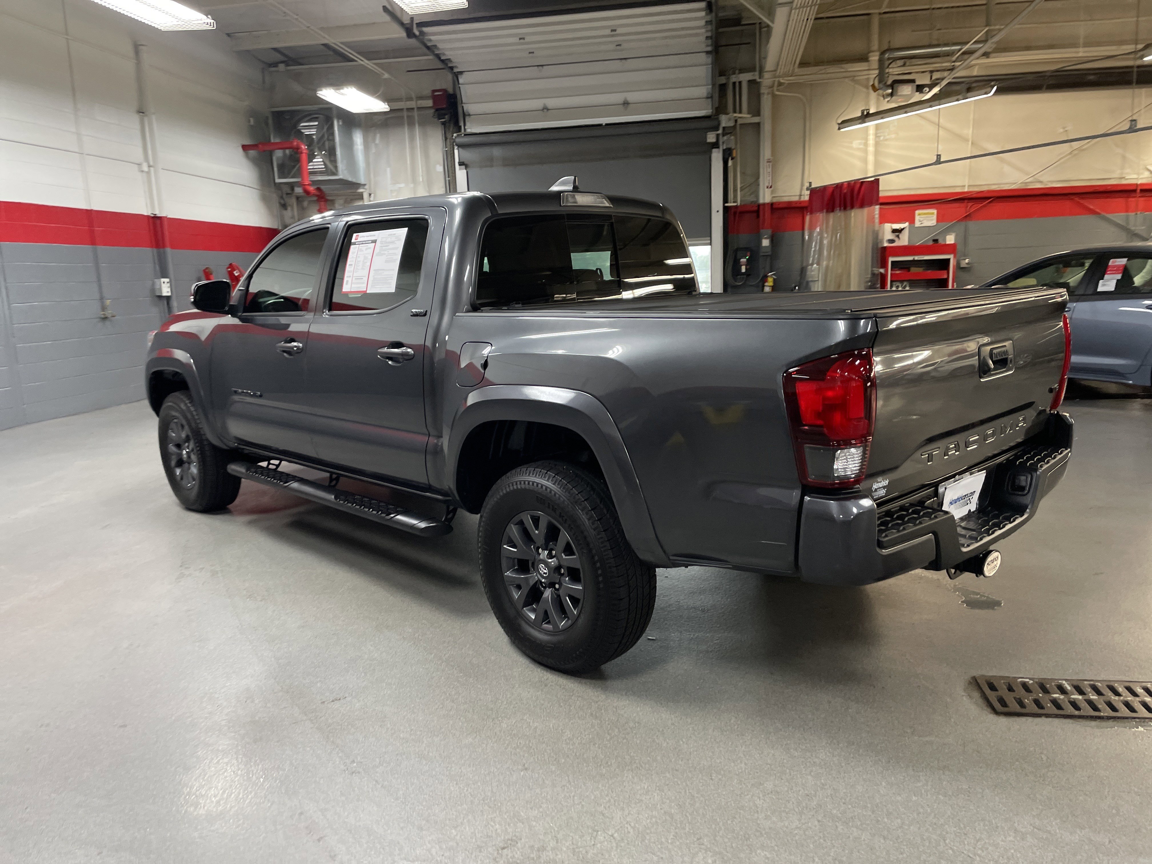 Certified 2022 Toyota Tacoma SR5 w/ Technology Package RWD image 7