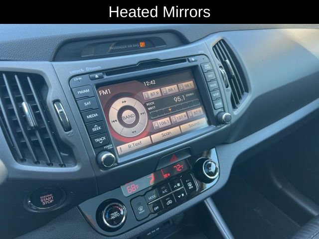 Used 2011 Kia Sportage SX w/ Premium Pkg w/Leather Seats image 16