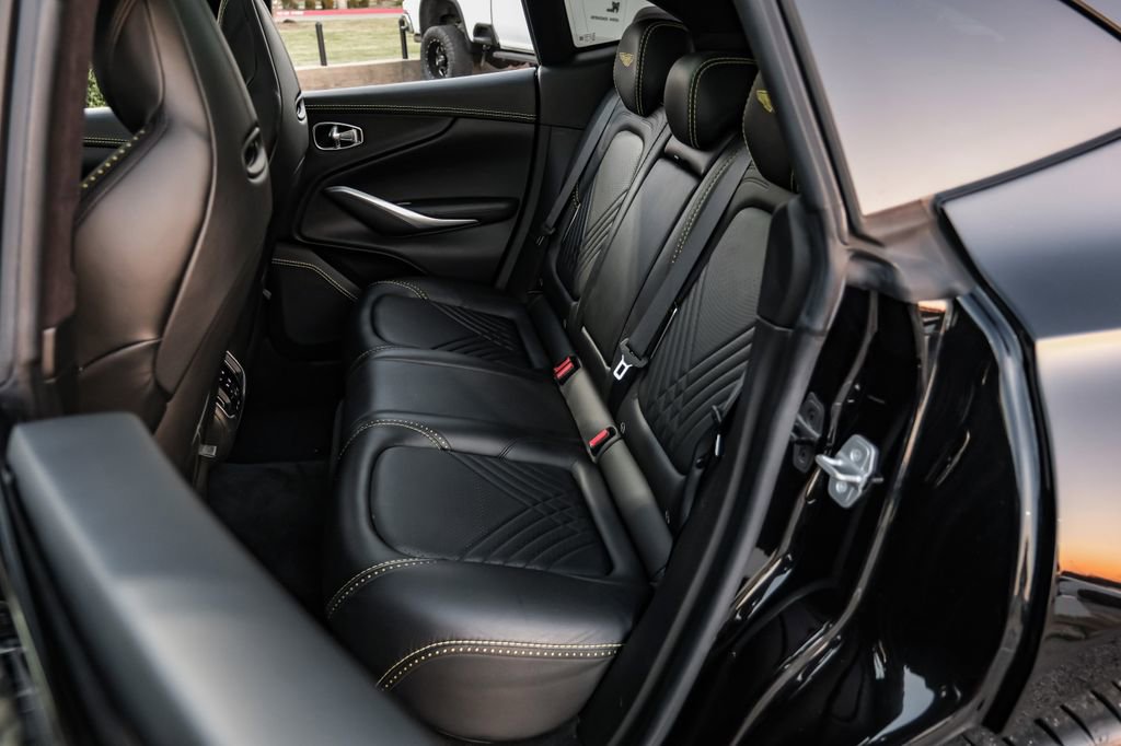 Used 2021 Aston Martin DBX image 42