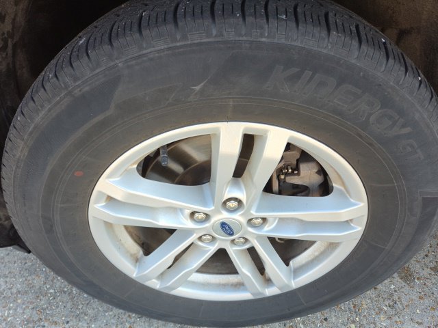 Certified 2024 Ford Explorer XLT w/ Equipment Group 202A RWD image 14