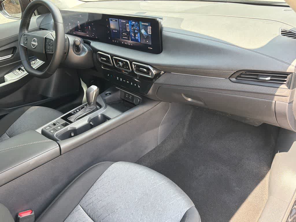 Used 2026 Nissan Sentra SV w/ SV Convenience Package FWD image 13