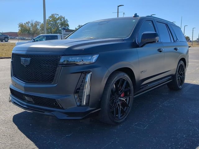 Used 2024 Cadillac Escalade V w/ LPO, ONYX Package image 9