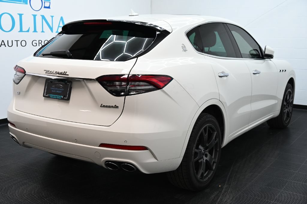 Used 2021 Maserati Levante AWD/4WD image 3