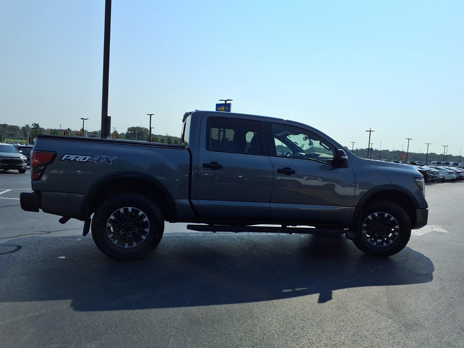 Used 2023 Nissan Titan PRO-4X w/ Pro-4x Convenience Package AWD/4WD image 32