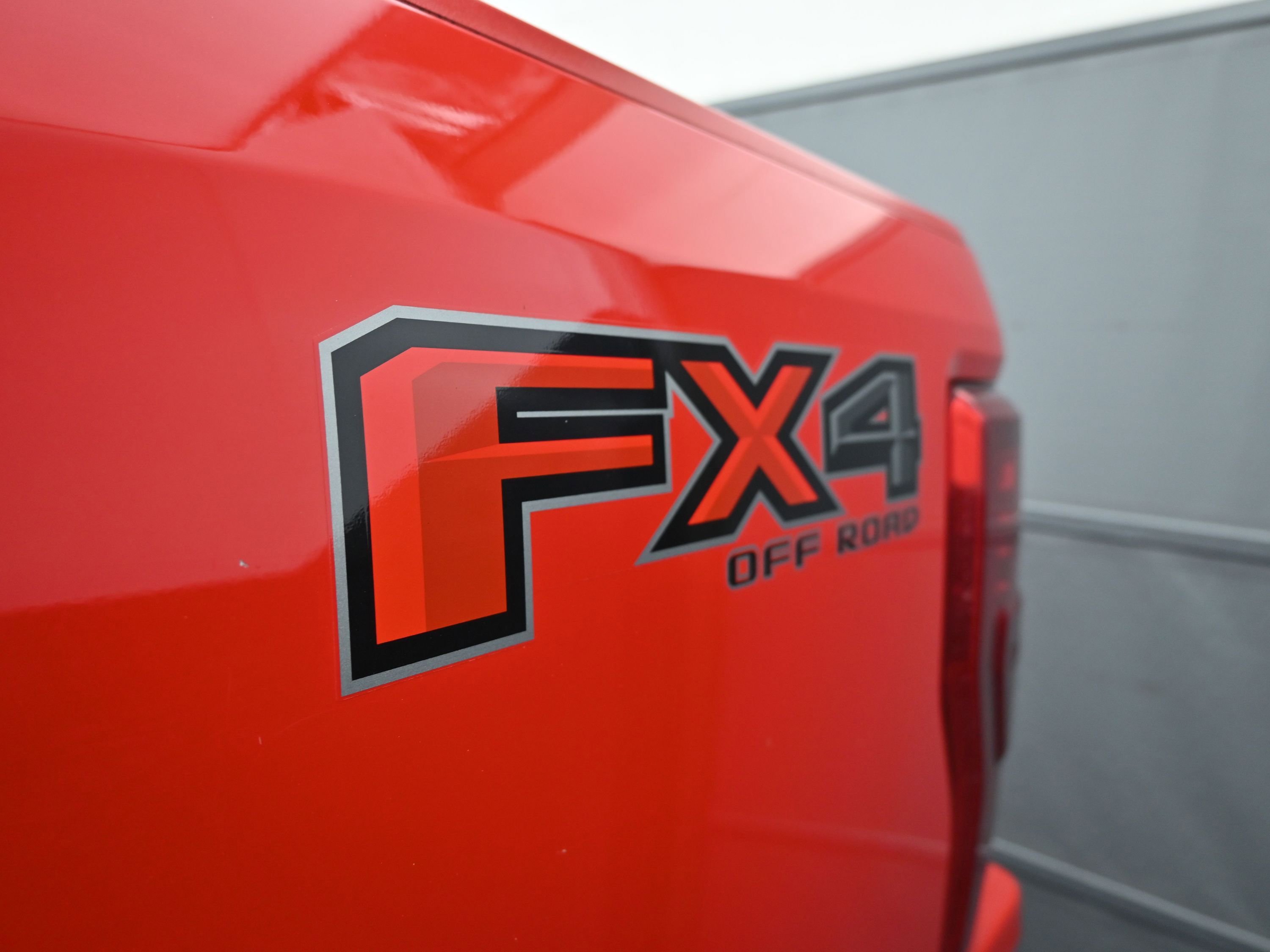 Used 2018 Ford F250 Lariat w/ Lariat Ultimate Package image 14