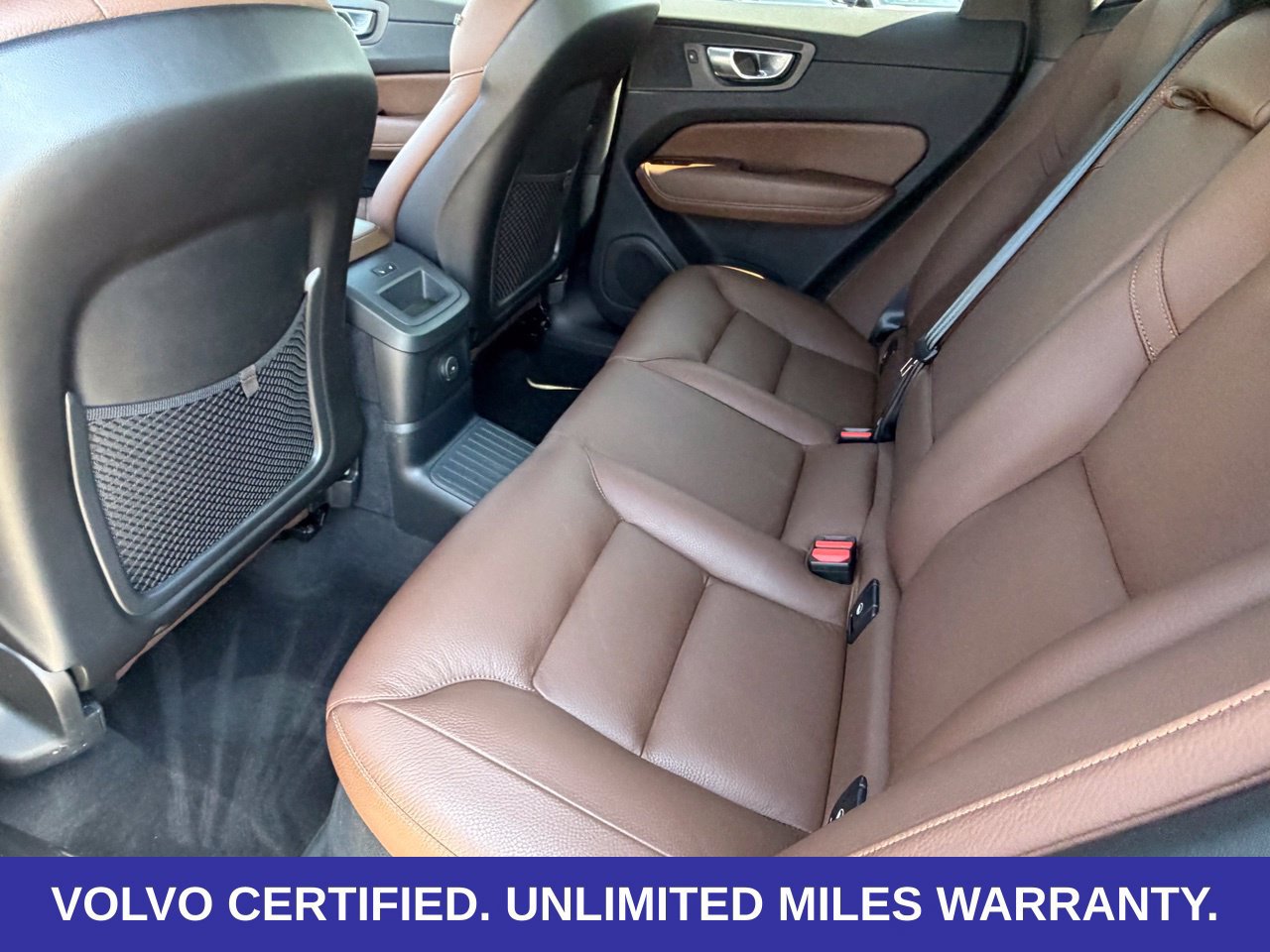 Certified 2024 Volvo XC60 T8 Plus w/ Protection Package Premier AWD/4WD image 33