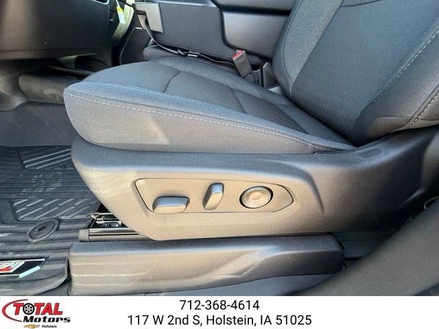 New 2026 Chevrolet Silverado 1500 LT w/ Z71 Off-Road Package AWD/4WD image 11
