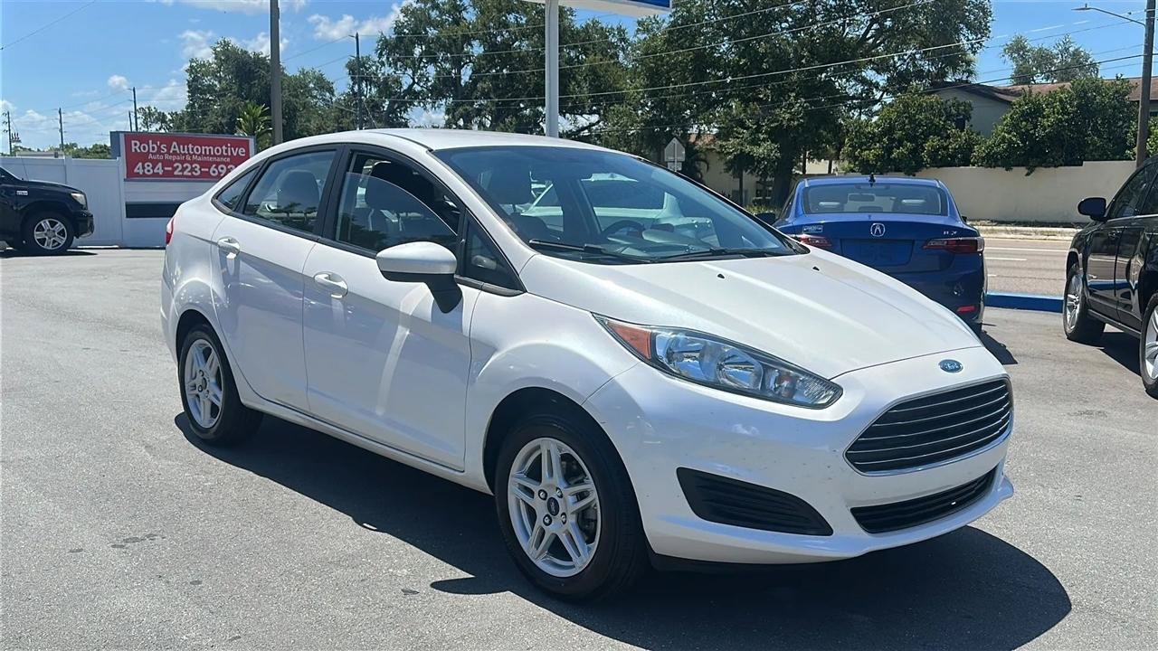Used 2017 Ford Fiesta SE FWD image 7