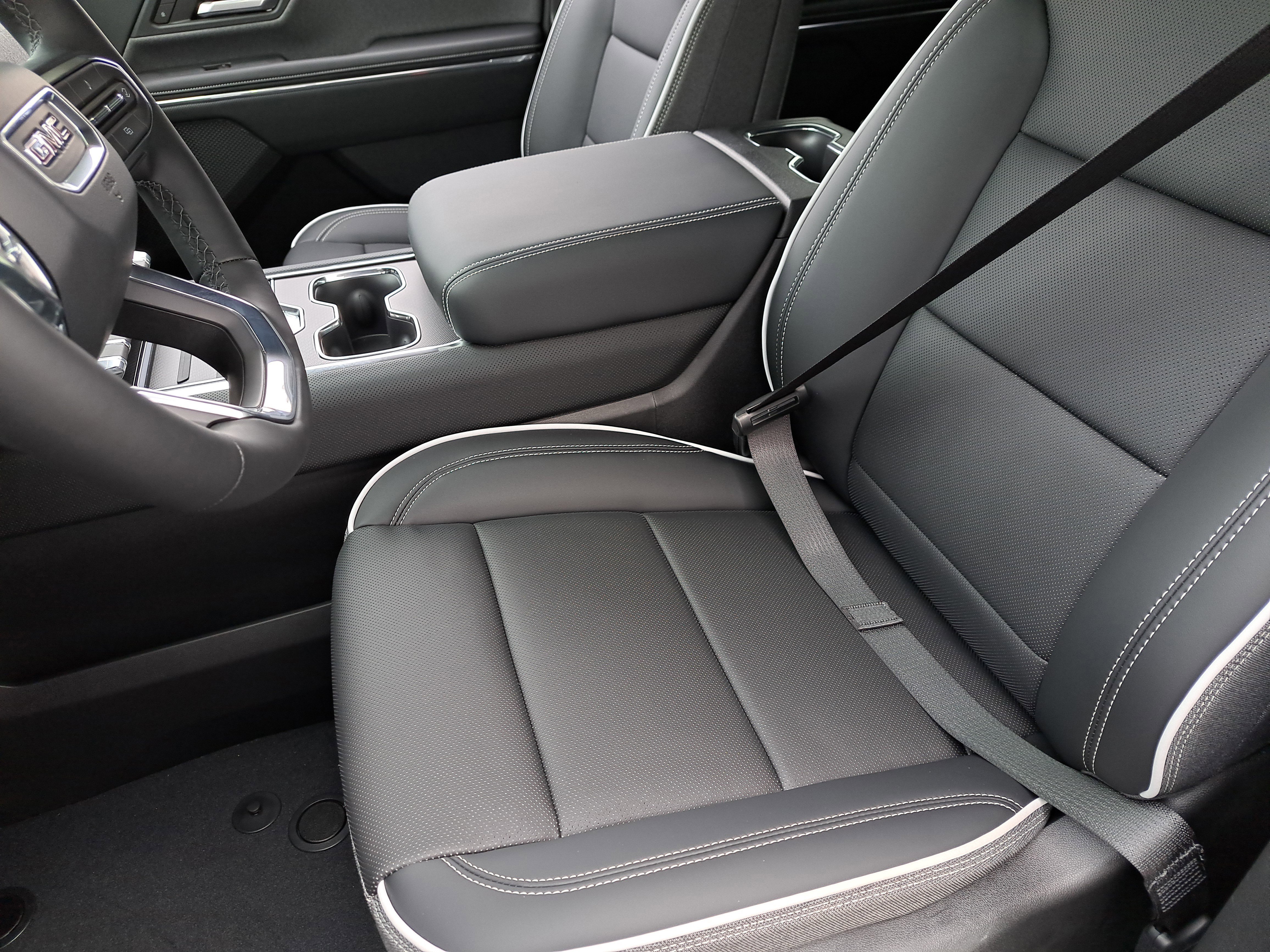 New 2026 GMC Sierra EV Elevation w/ Premium Package AWD/4WD image 21