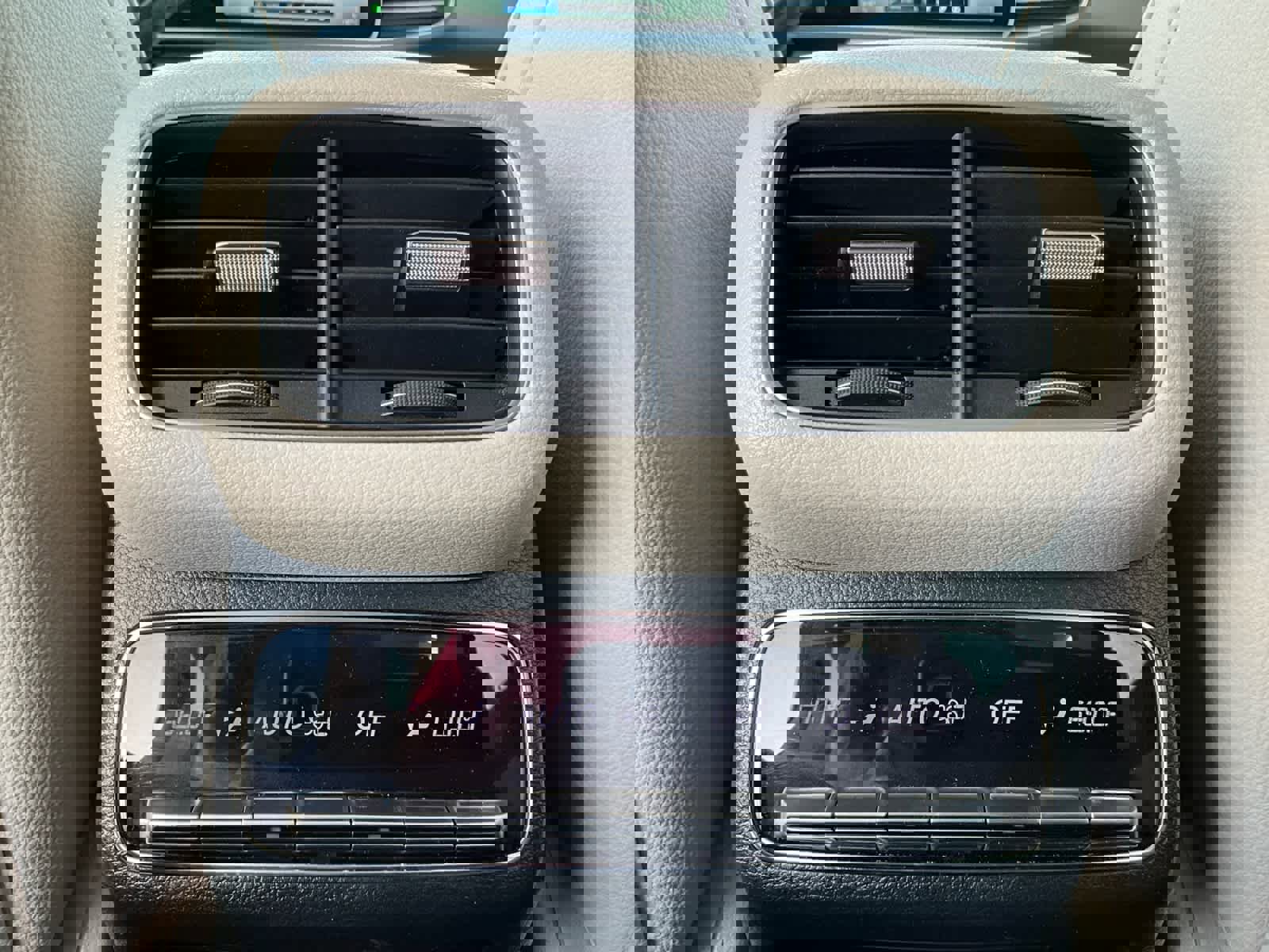 Used 2021 Mercedes-Benz GLE 450 4MATIC image 24