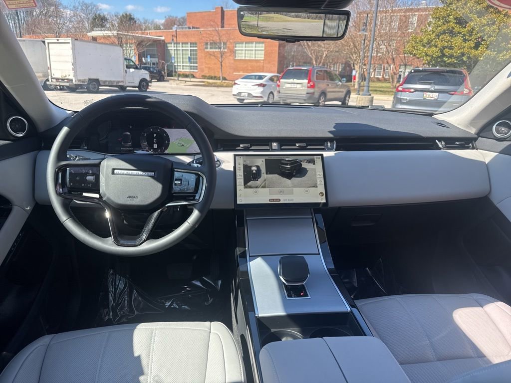 Used 2024 Land Rover Range Rover Evoque S image 28