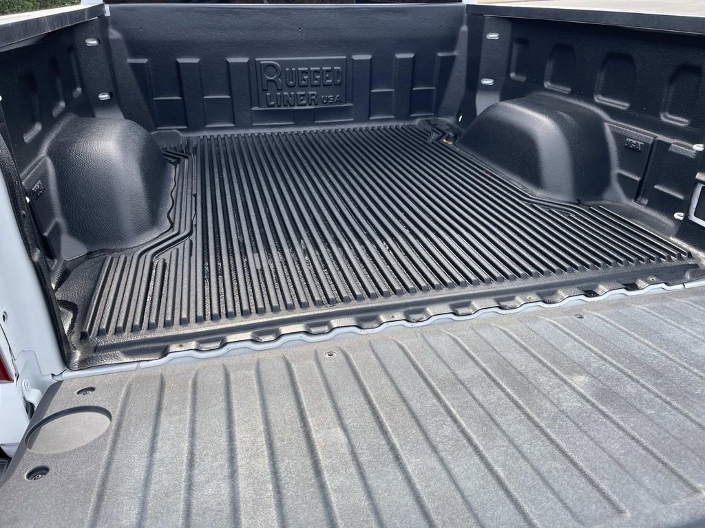 Used 2020 Chevrolet Silverado 1500 LT w/ All-Star Edition image 13