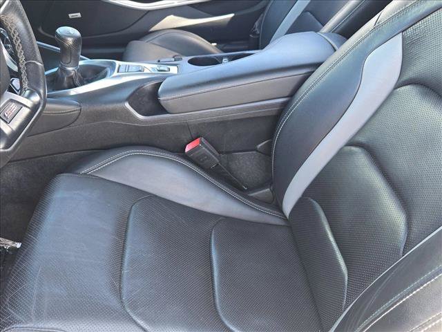 Used 2016 Chevrolet Camaro SS RWD image 16