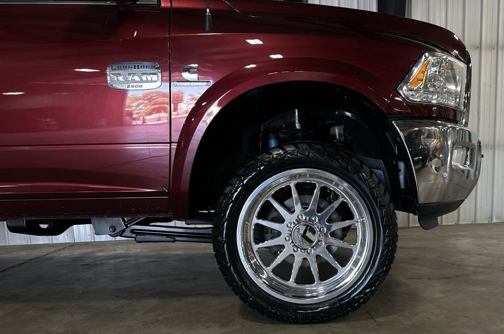 Used 2018 RAM 2500 Longhorn w/ Longhorn Southfork Package AWD/4WD image 4