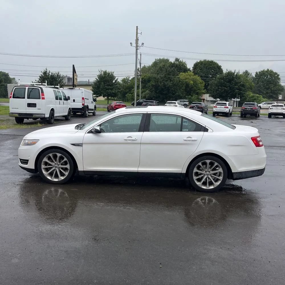 Used 2013 Ford Taurus Limited AWD/4WD image 3